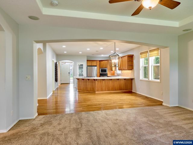 693 Fairwood, Woodburn, OR 97071