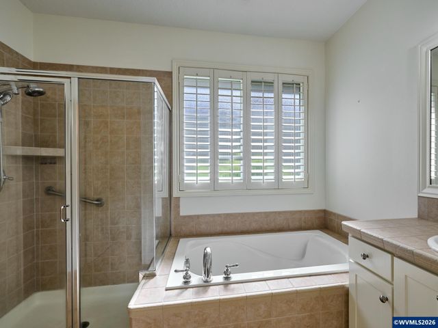 693 Fairwood, Woodburn, OR 97071