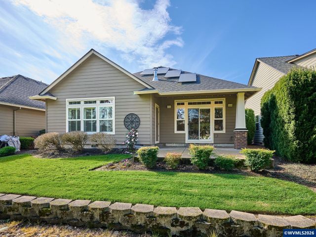 693 Fairwood, Woodburn, OR 97071