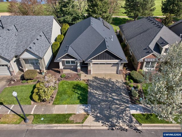 693 Fairwood, Woodburn, OR 97071