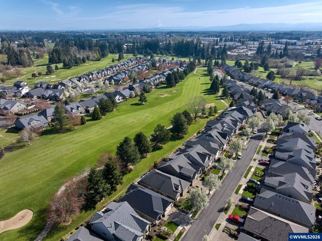 693 Fairwood, Woodburn, OR 97071