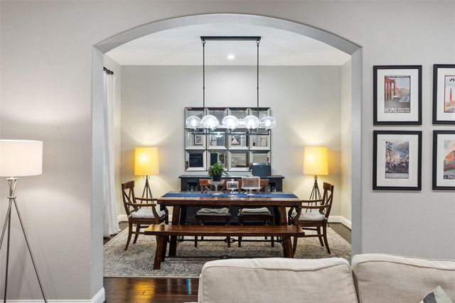 215 Rocky Coast DR, Lakeway, TX 78738