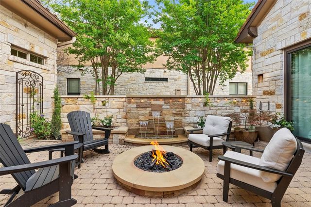 215 Rocky Coast DR, Lakeway, TX 78738