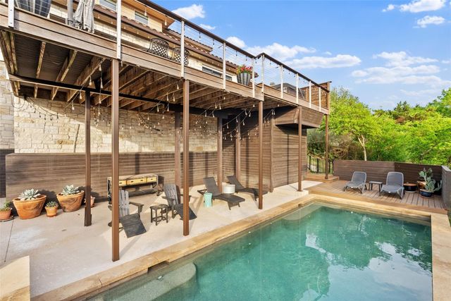 215 Rocky Coast DR, Lakeway, TX 78738