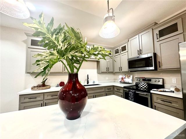 2904 Allen Drive, Edinburg, TX 78539