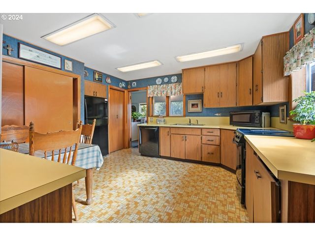 2119 B St, Forest Grove, OR 97116