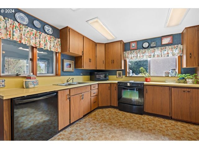 2119 B St, Forest Grove, OR 97116