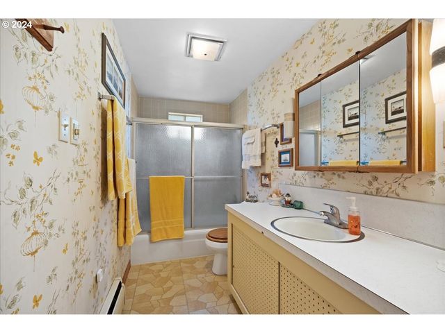 2119 B St, Forest Grove, OR 97116
