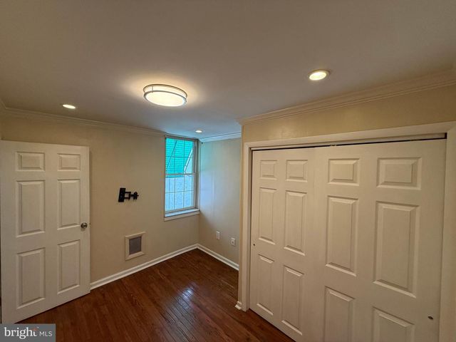 2527 S HICKS ST, Philadelphia, PA 19145