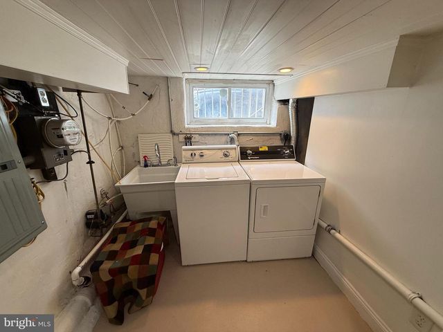 2527 S HICKS ST, Philadelphia, PA 19145