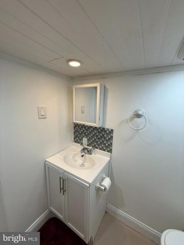 2527 S HICKS ST, Philadelphia, PA 19145