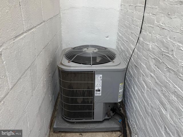 2527 S HICKS ST, Philadelphia, PA 19145