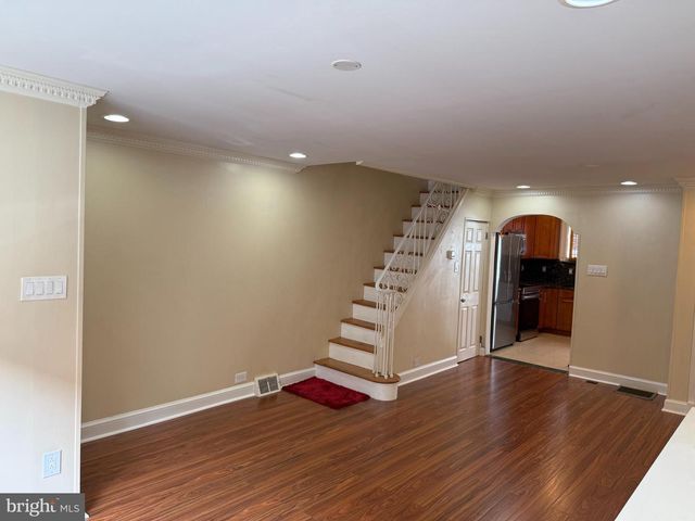 2527 S HICKS ST, Philadelphia, PA 19145