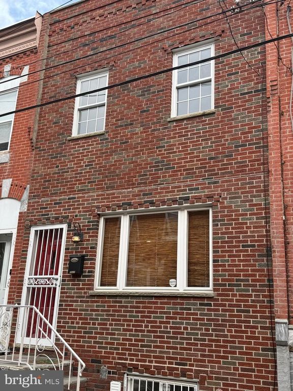 2527 S HICKS ST, Philadelphia, PA 19145