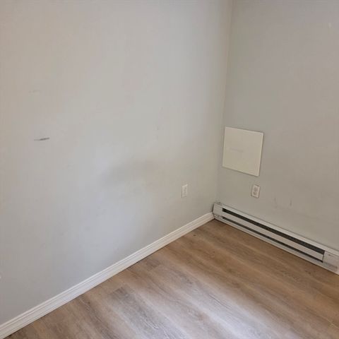4 Michelangelo St 1, Boston, MA 02113
