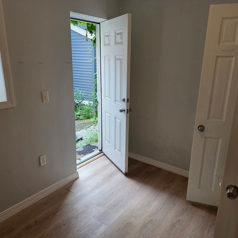 4 Michelangelo St 1, Boston, MA 02113