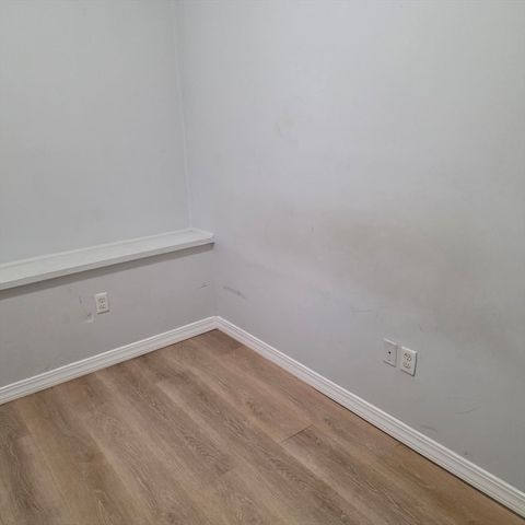 4 Michelangelo St 1, Boston, MA 02113