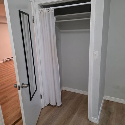 4 Michelangelo St 1, Boston, MA 02113