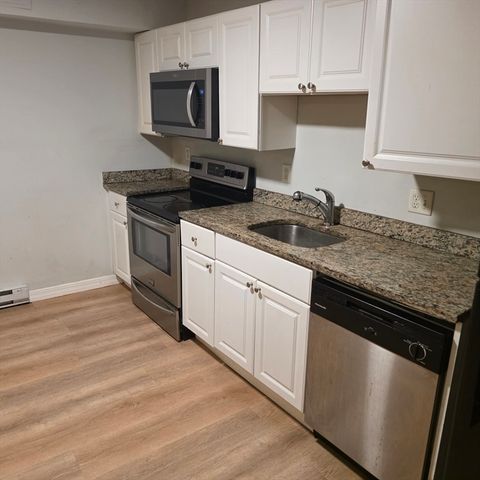 4 Michelangelo St 1, Boston, MA 02113
