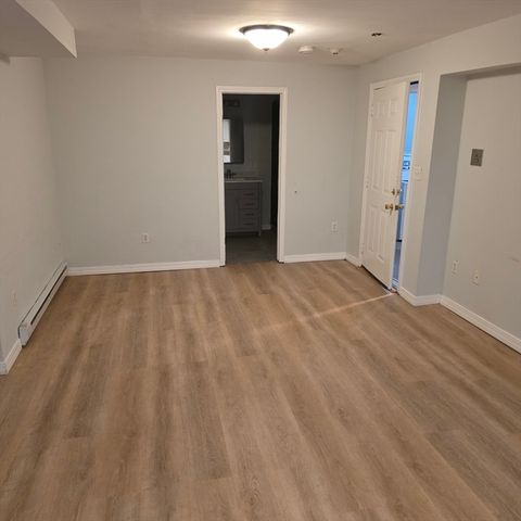 4 Michelangelo St 1, Boston, MA 02113