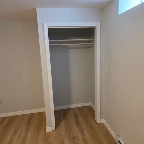 4 Michelangelo St 1, Boston, MA 02113