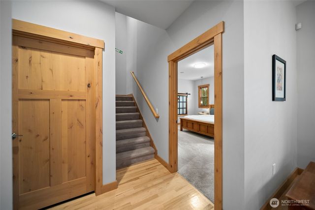 2535 Tuscany Lane, Malaga, WA 98828