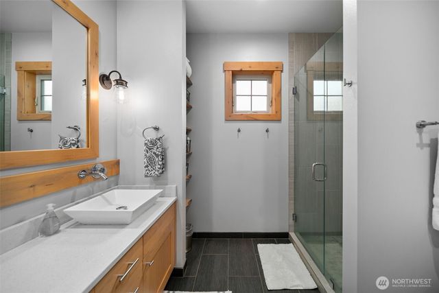 2535 Tuscany Lane, Malaga, WA 98828