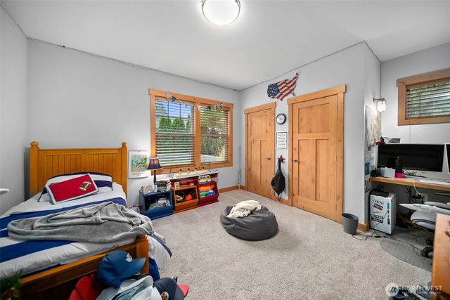 2535 Tuscany Lane, Malaga, WA 98828