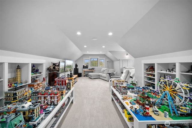 2535 Tuscany Lane, Malaga, WA 98828