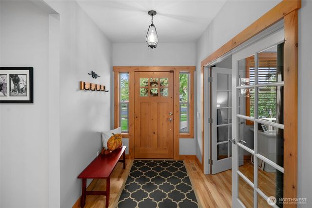 2535 Tuscany Lane, Malaga, WA 98828