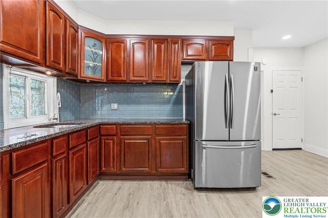 520 Scott, Stroudsburg, PA 18360