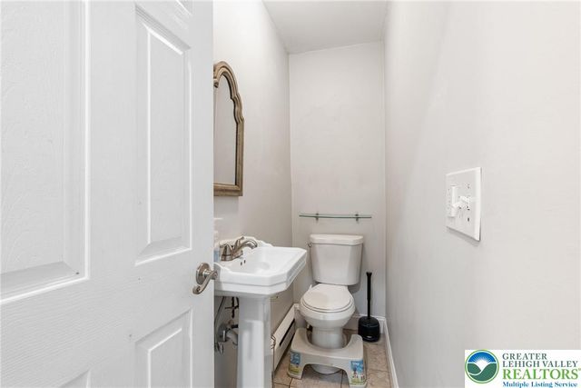 520 Scott, Stroudsburg, PA 18360