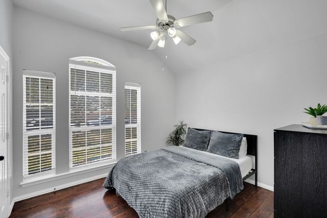 1612 Stratford Drive, Mansfield, TX 76063