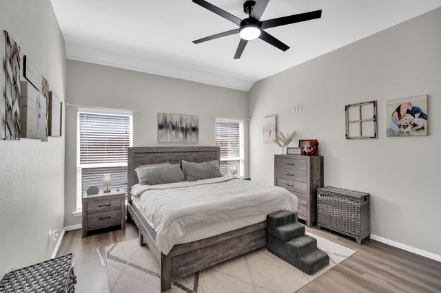 1612 Stratford Drive, Mansfield, TX 76063