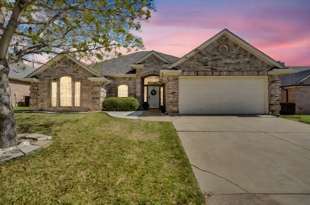 1612 Stratford Drive, Mansfield, TX 76063