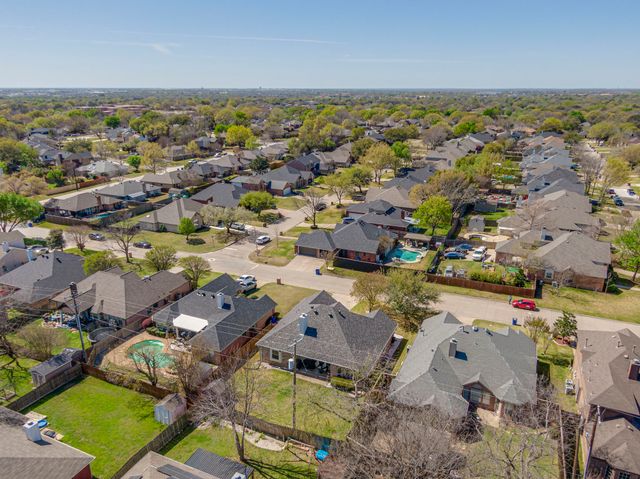 1612 Stratford Drive, Mansfield, TX 76063