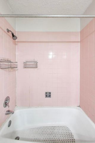 931 W Arquilla Drive 133, Glenwood, IL 60425
