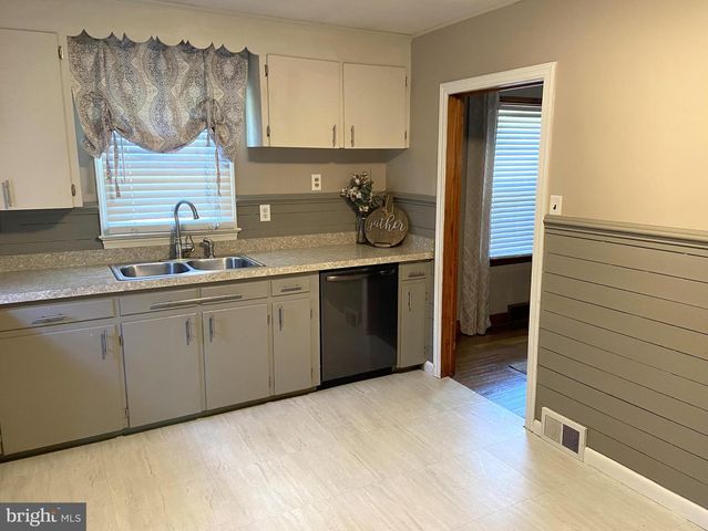 9162 SHARPTOWN RD, Laurel, DE 19956