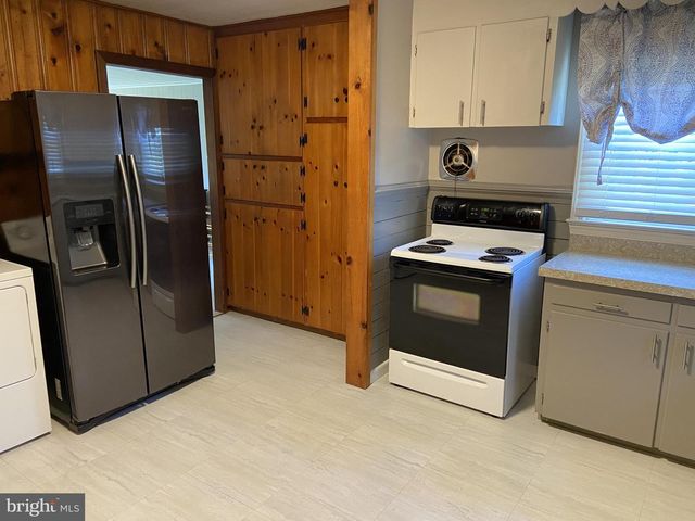 9162 SHARPTOWN RD, Laurel, DE 19956