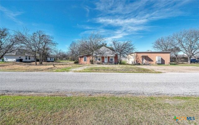 118 S Front Avenue, Troy, TX 76579