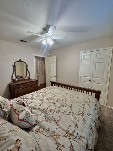 501 Rolling Hills Drive, Hewitt, TX 76643