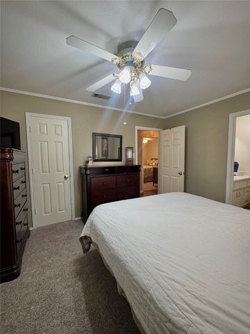 501 Rolling Hills Drive, Hewitt, TX 76643