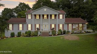 1200 Farrington Drive, Knoxville, TN 37923