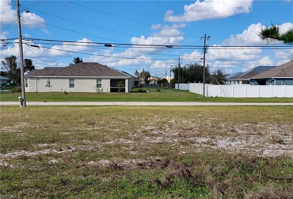 836 SW 28th ST, CAPE CORAL, FL 33914 — photo 2