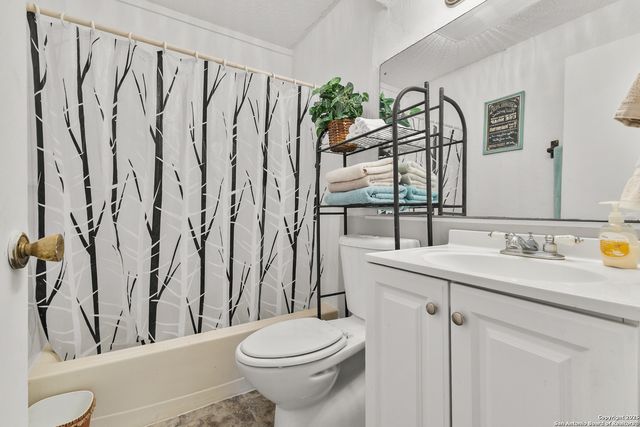 1222 W Harding, San Antonio, TX 78221