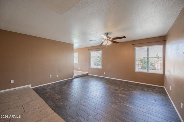 3434 W KINGS Avenue, Phoenix, AZ 85053