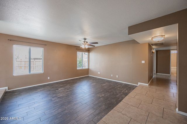 3434 W KINGS Avenue, Phoenix, AZ 85053