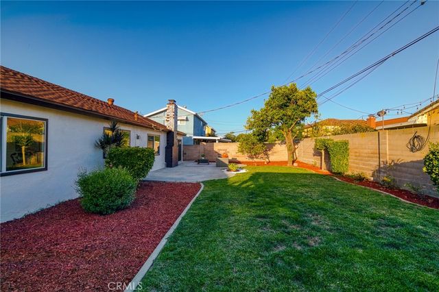 10276 Falcon, Fountain Valley, CA 92708