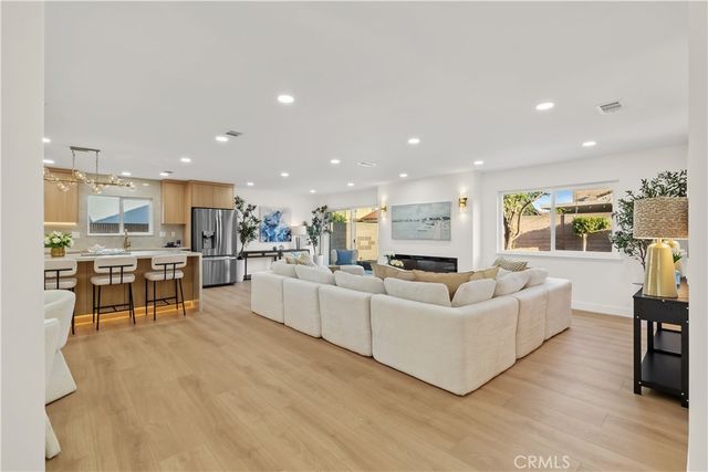 10276 Falcon, Fountain Valley, CA 92708