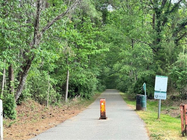 7 OWLS ROOST Court, Greensboro, NC 27410